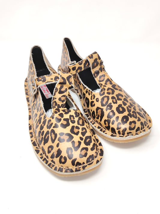 Animal print closed shoes